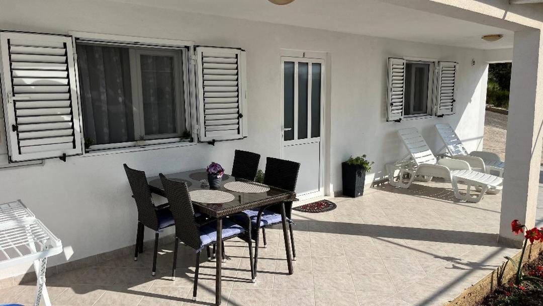 Apartment Ante Ražanj Εξωτερικό φωτογραφία