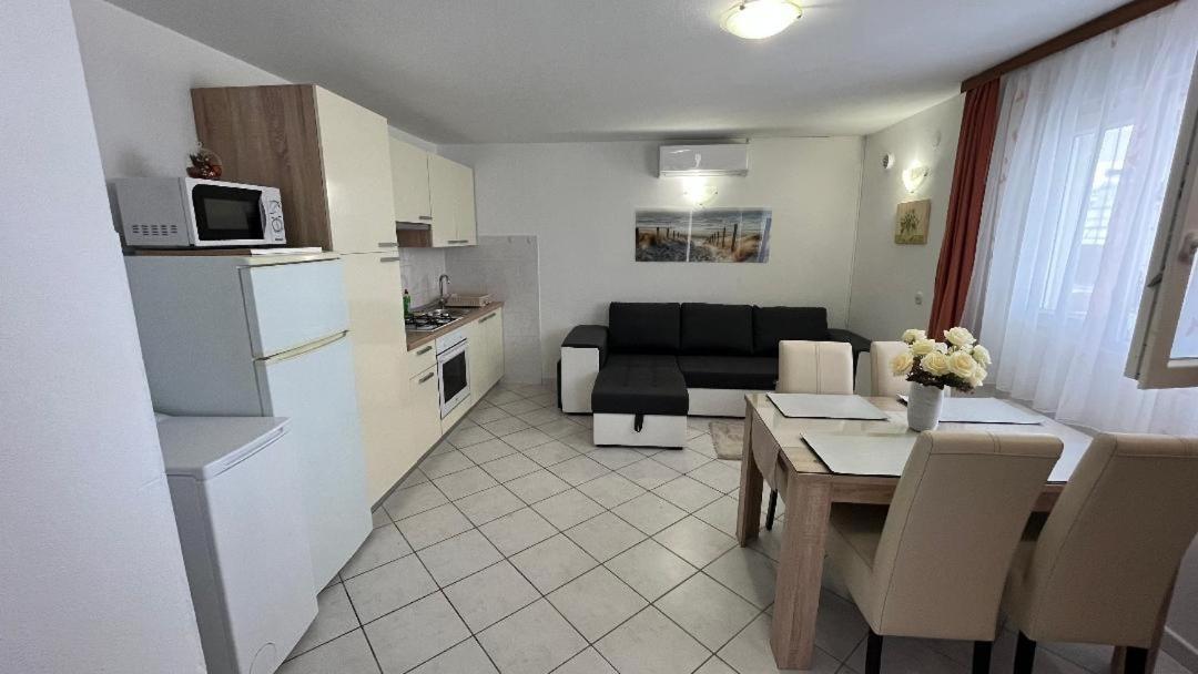 Apartment Ante Ražanj Εξωτερικό φωτογραφία