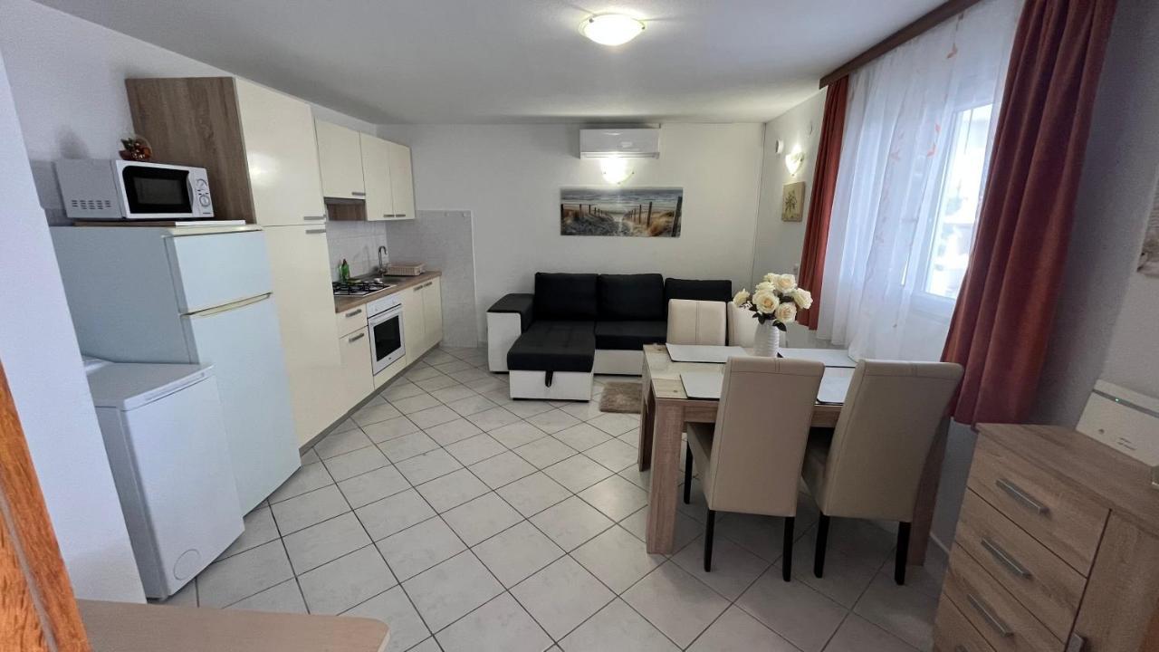 Apartment Ante Ražanj Εξωτερικό φωτογραφία